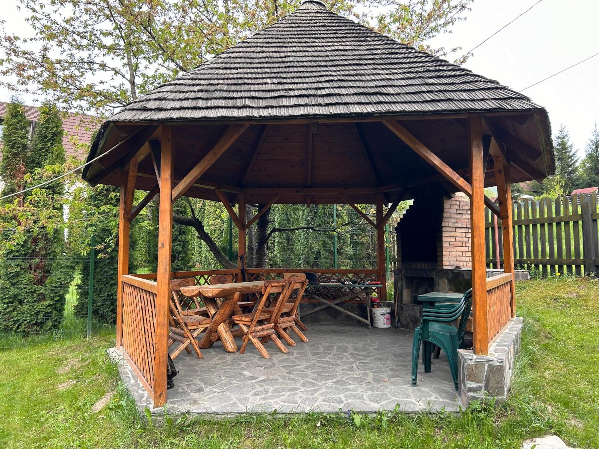 Вилла Homy Family House Бран Экстерьер фото